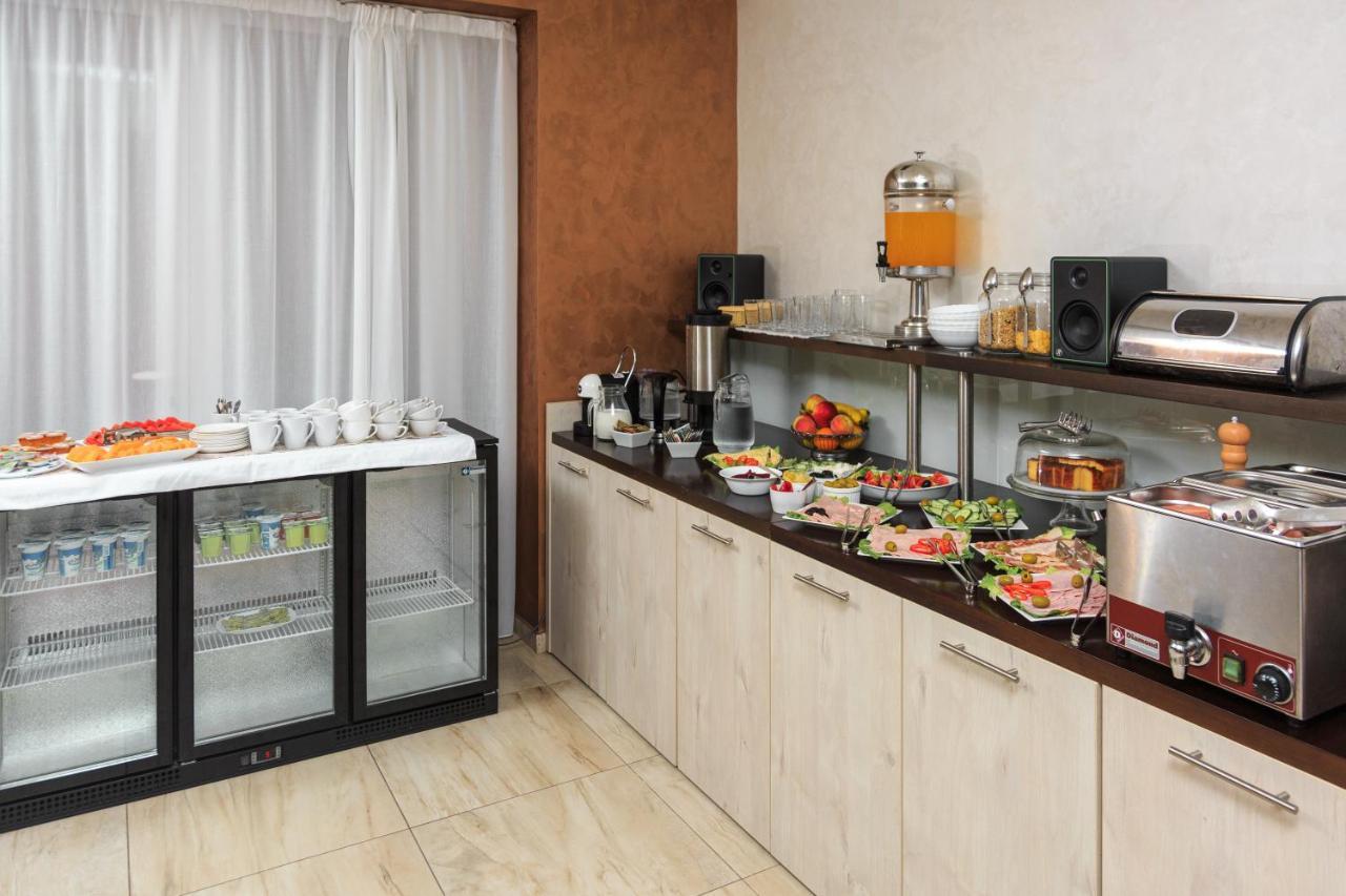 Hotel Maksim Herceg Novi Bagian luar foto