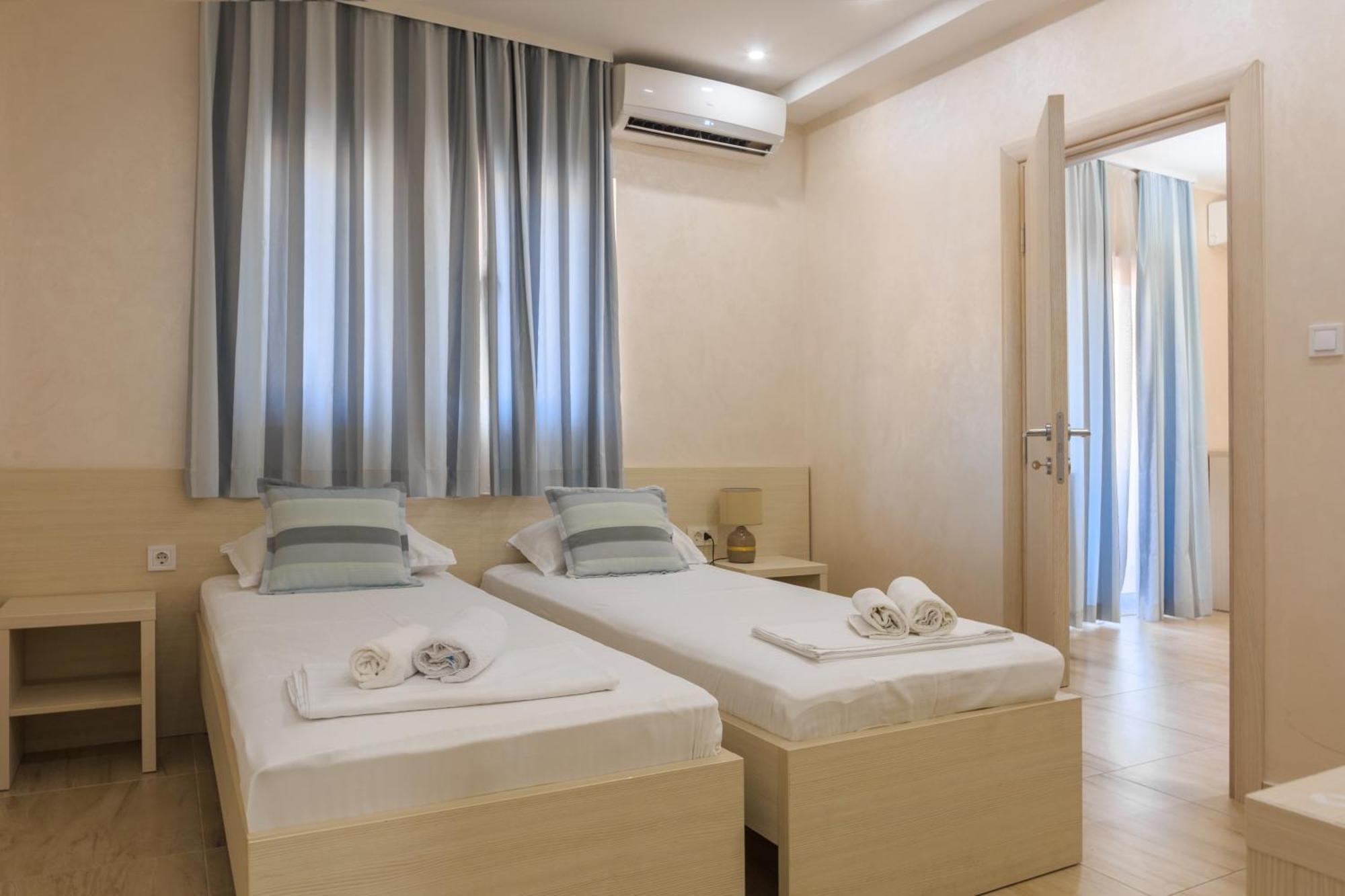 Hotel Maksim Herceg Novi Bagian luar foto