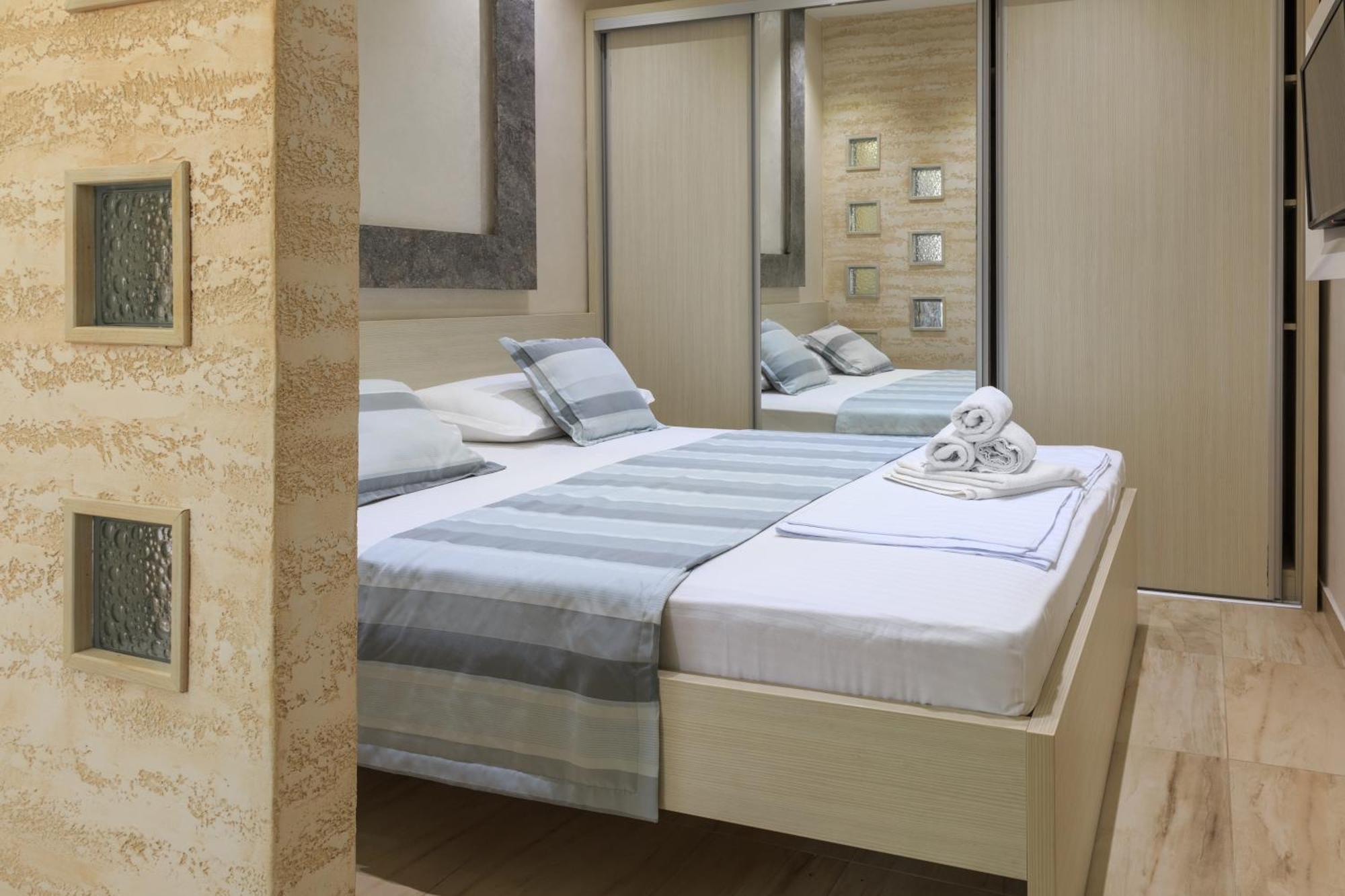 Hotel Maksim Herceg Novi Bagian luar foto