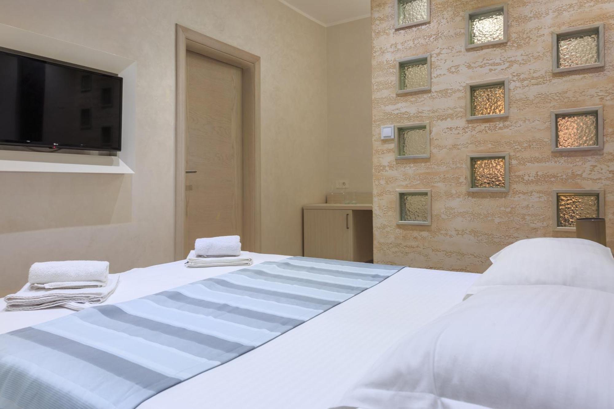 Hotel Maksim Herceg Novi Bagian luar foto