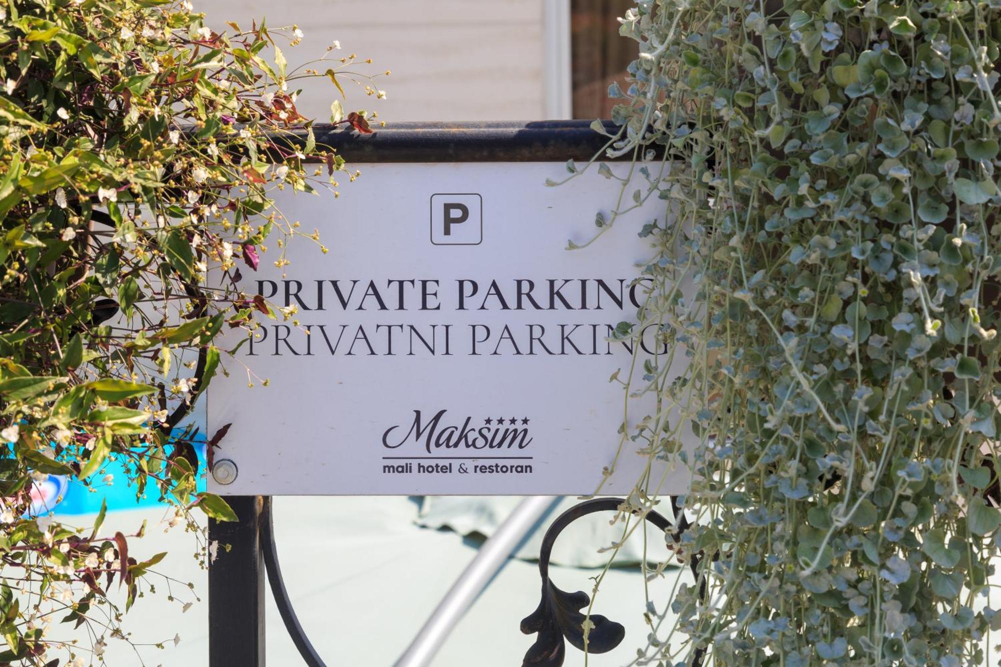 Hotel Maksim Herceg Novi Bagian luar foto