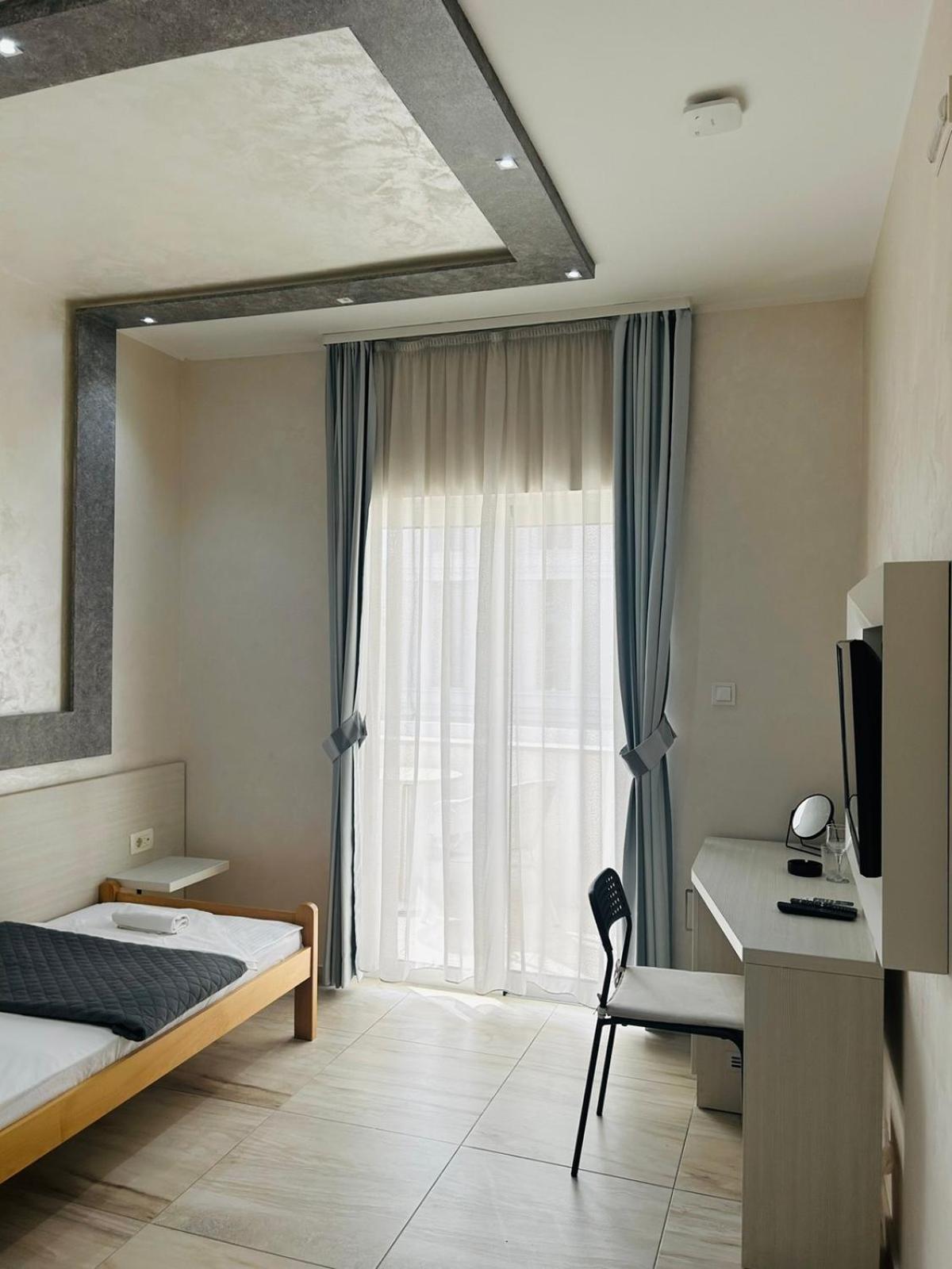 Hotel Maksim Herceg Novi Bagian luar foto
